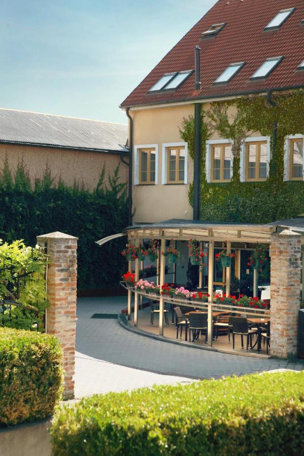 Hotel Dream Trnava Exterior photo